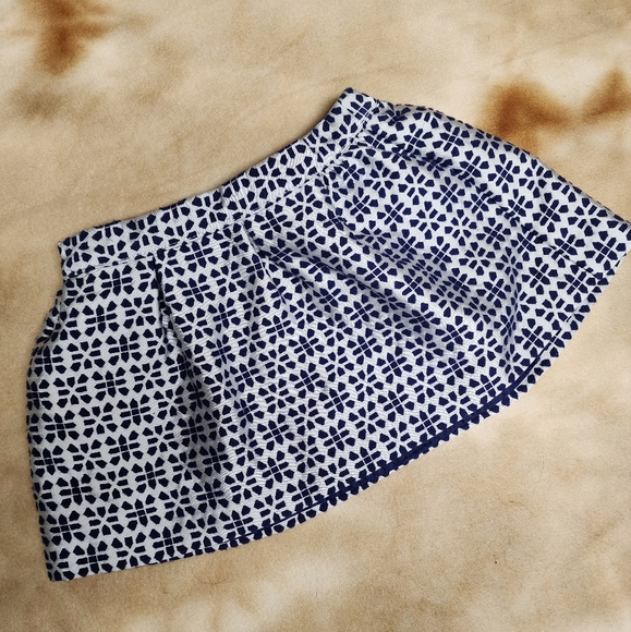 Genuine Kids from Oshkosh 4 Girls Skirts - Picture 6 of 9